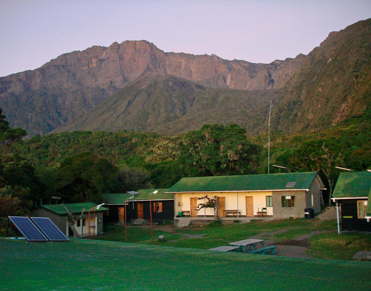 4 Day Mount Meru Trek